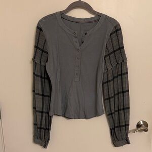 Pilcro Gray Button-Up Blouse with Plaid Puff Sleeves